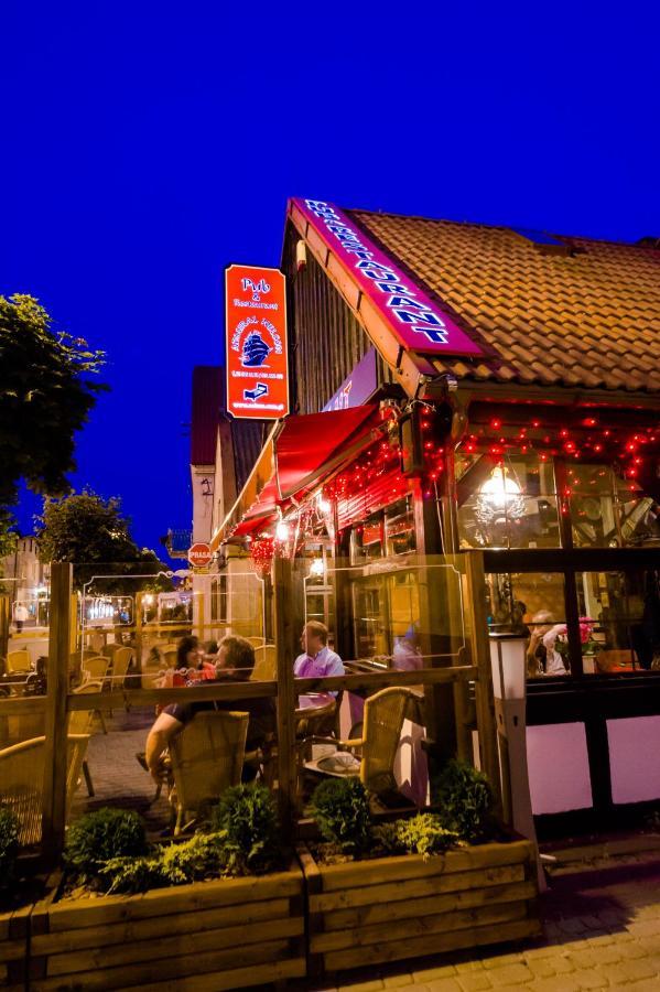 הל Villa & Restaurant Admiral Nelson מראה חיצוני תמונה